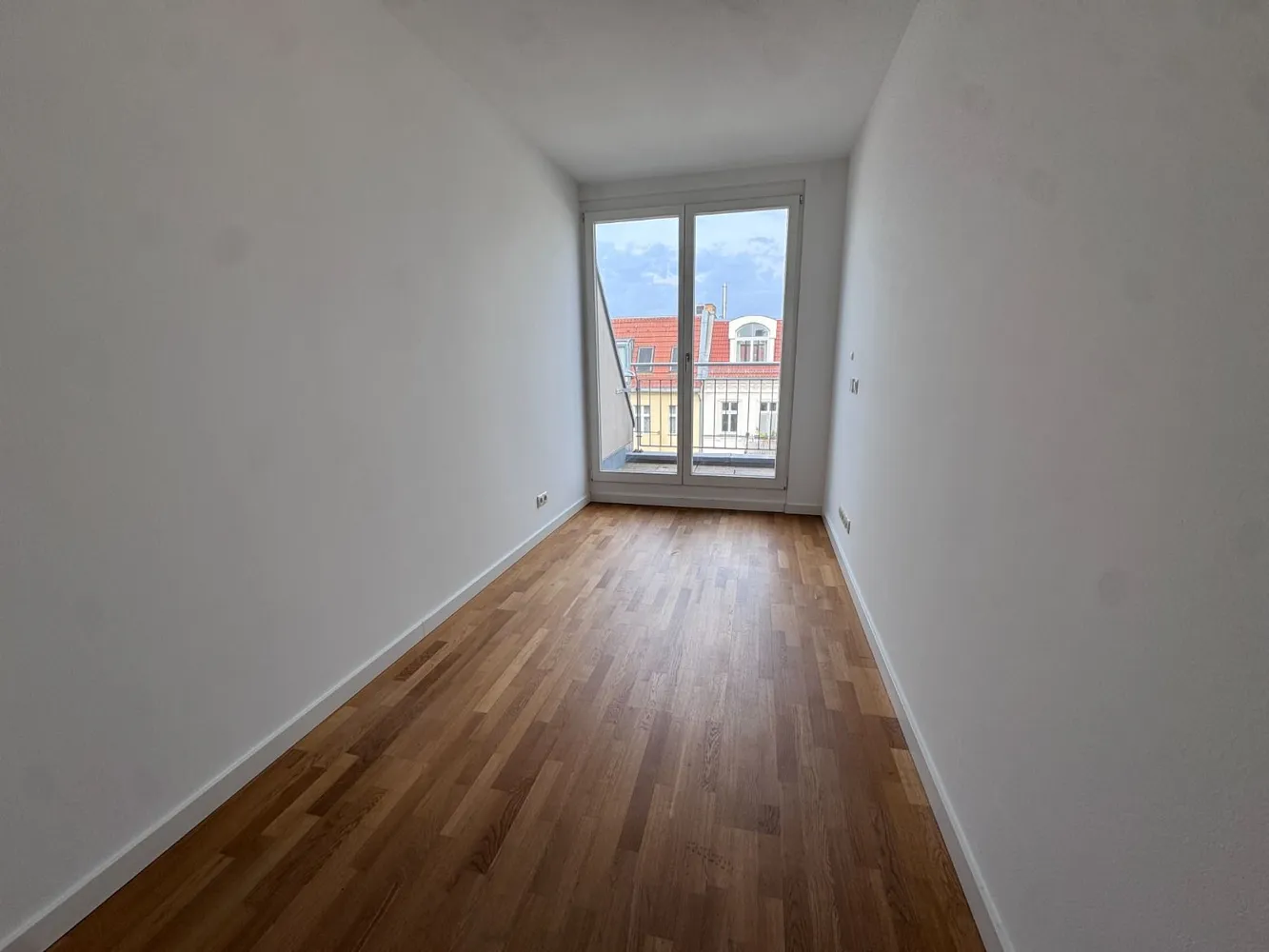 4 Zimmer Wohnung mit 171 m² in Berlin – Bild 2