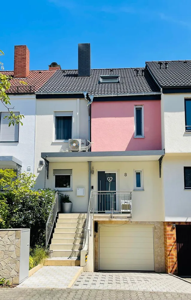 4 room house with 140 m² in Mannheim – Photo 1