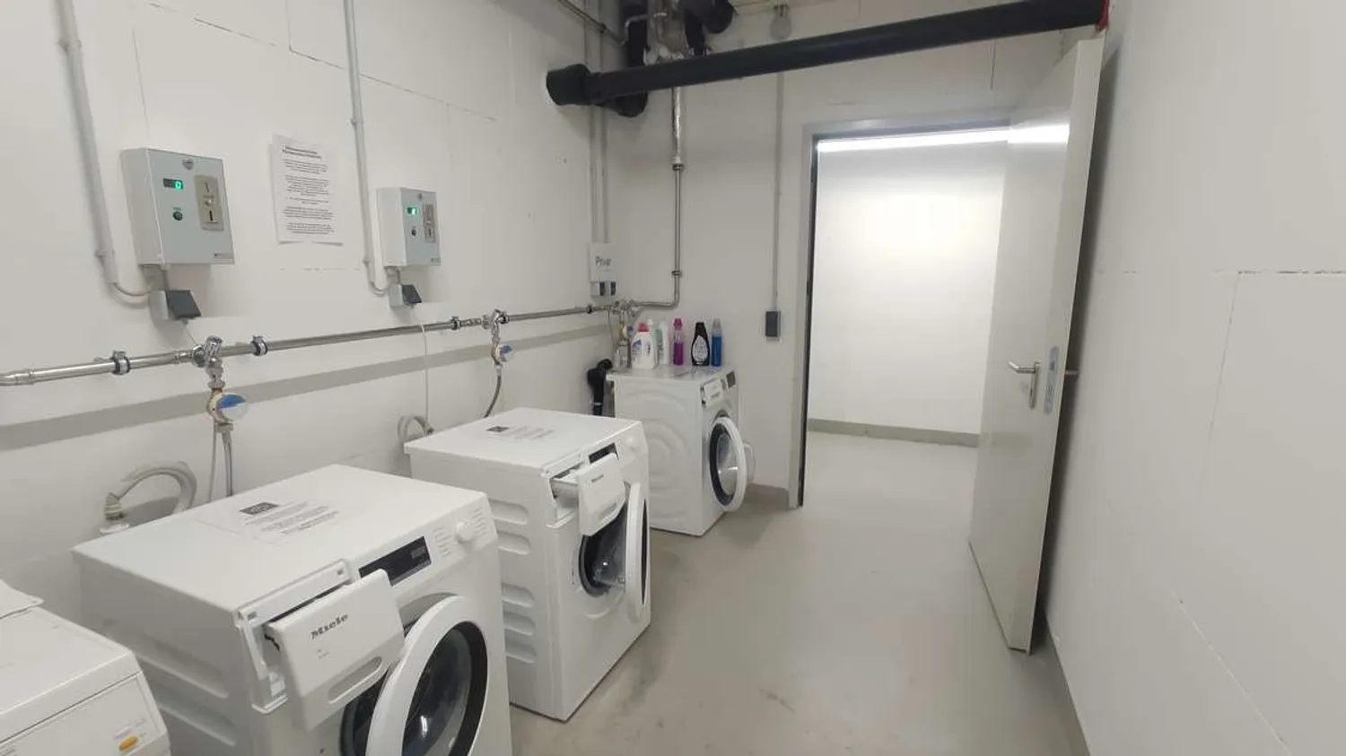 2 Zimmer Wohnung mit 42 m² in Karlsruhe – Bild 4