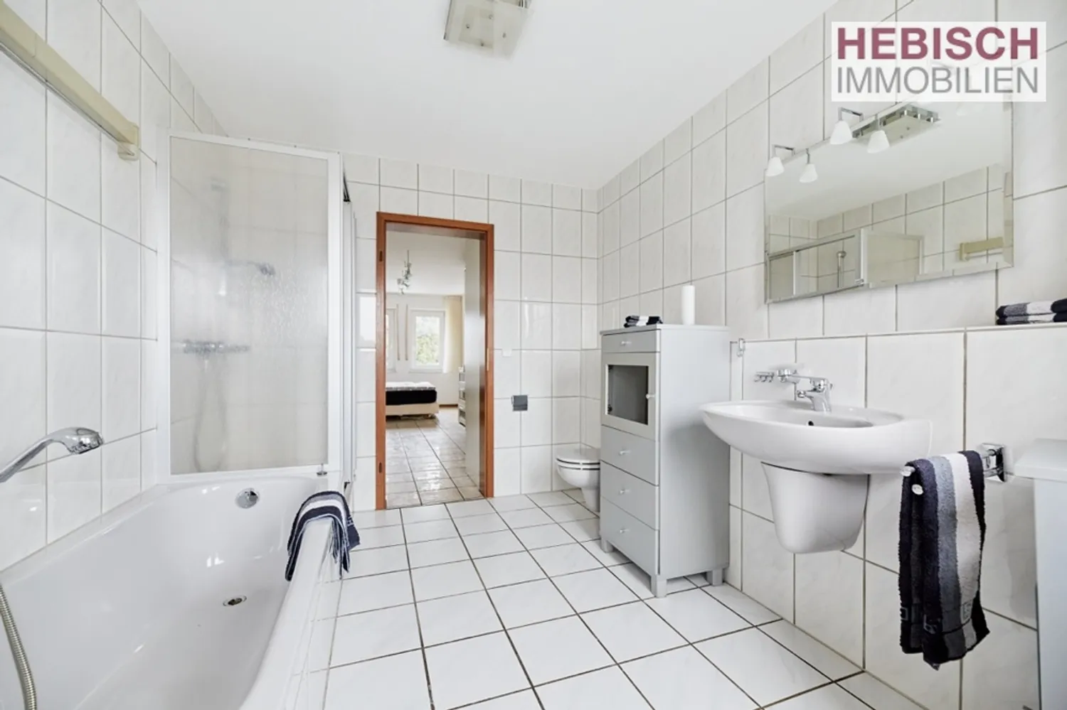 2 Zimmer Wohnung mit 98 m² in Krefeld – Bild 12