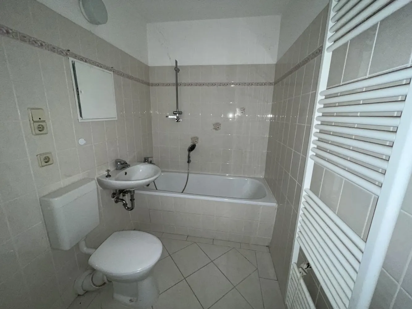 5 room apartment with 100 m² in Berlin – Photo 10