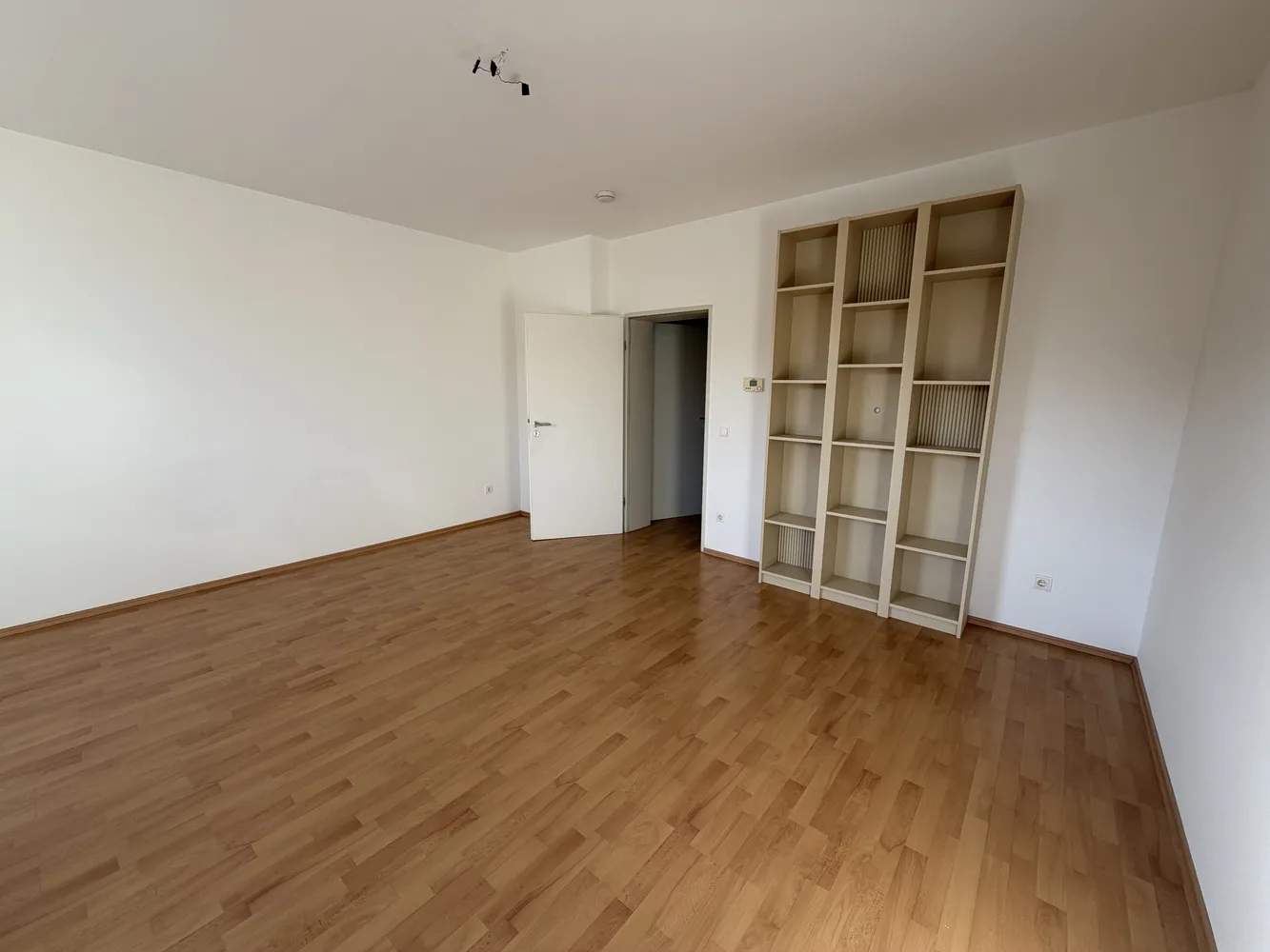 4 Zimmer Wohnung mit 99 m² in Düsseldorf – Bild 9