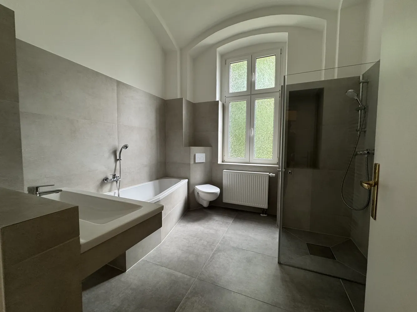 6 Zimmer Wohnung mit 203 m² in Berlin – Bild 8