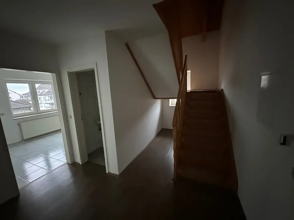 4 Zimmer Wohnung mit 105 m² in Kassel – Bild 7