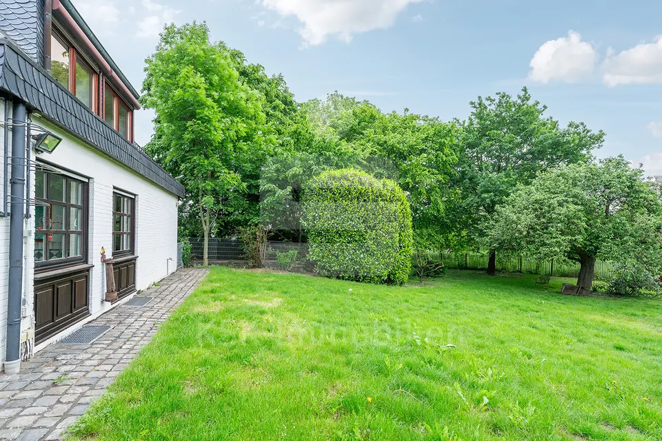 8 Zimmer Haus mit 243 m² in Grevenbroich – Bild 6