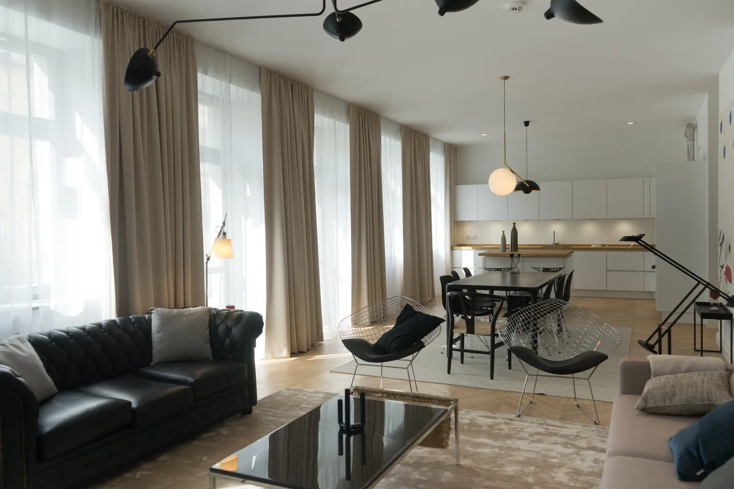 4 Zimmer Wohnung mit 130 m² in Berlin – Bild 2