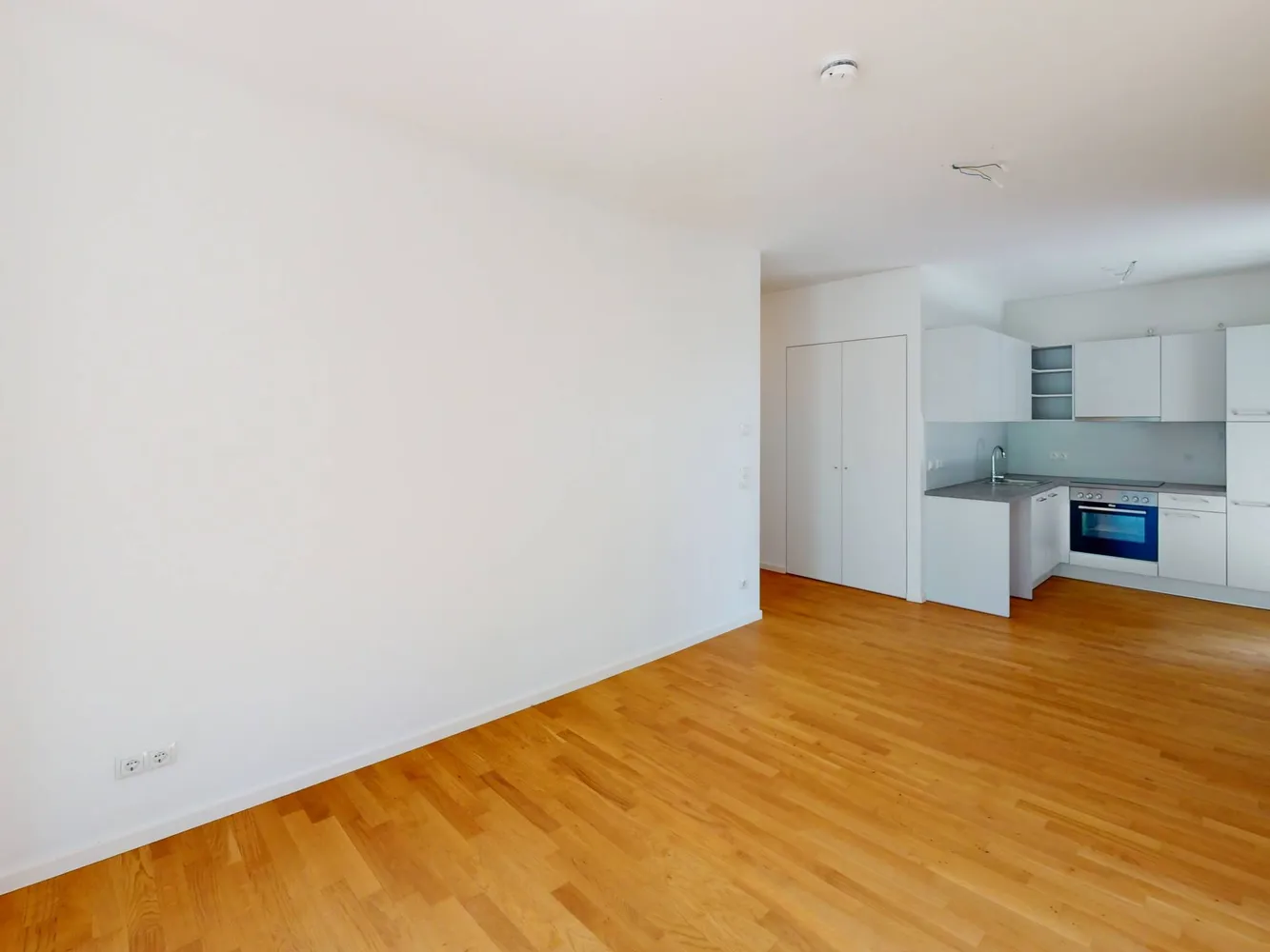 2 room apartment with 54 m² in Berlin – Photo 2