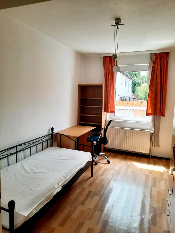 Shared room with 14 m² in Aschersleben – Photo 1
