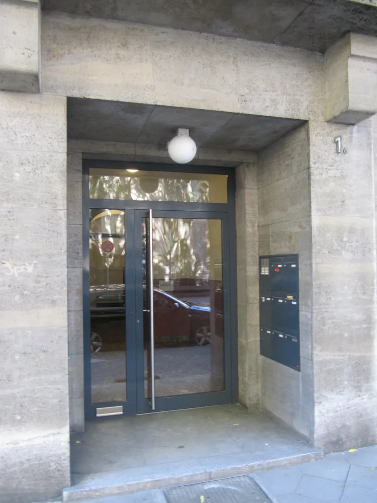 2 room apartment with 50 m² in Düsseldorf – Photo 7
