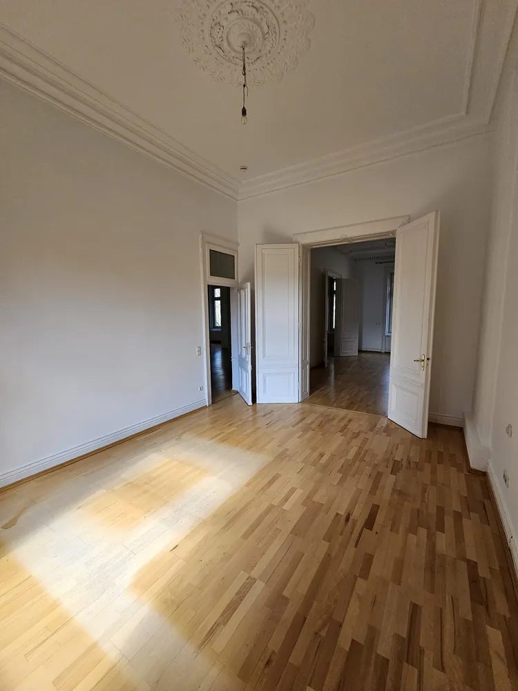 4 Zimmer Wohnung mit 146 m² in Wiesbaden – Bild 5