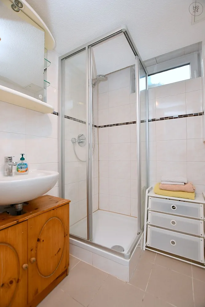 1 Zimmer Wohnung mit 30 m² in Stuttgart – Bild 4