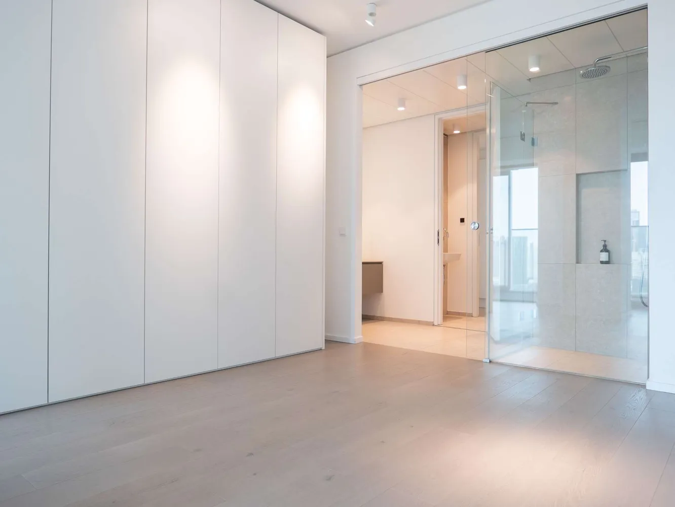 2 Zimmer Wohnung mit 96 m² in Frankfurt am Main – Bild 11