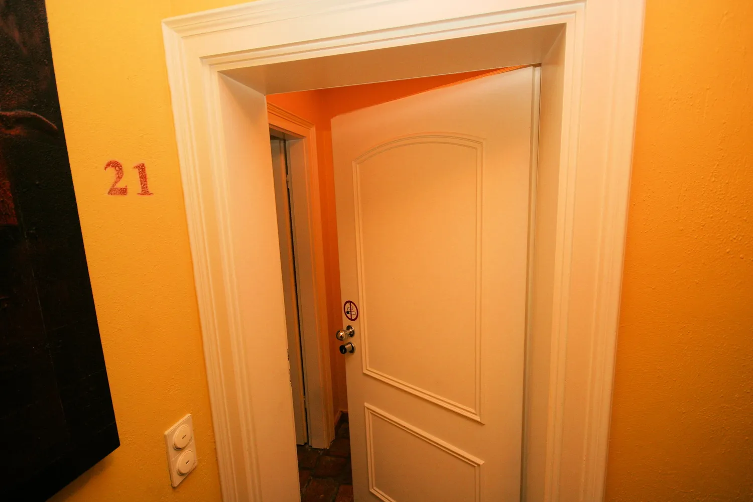 1 Zimmer Wohnung mit 28 m² in Köln – Bild 9