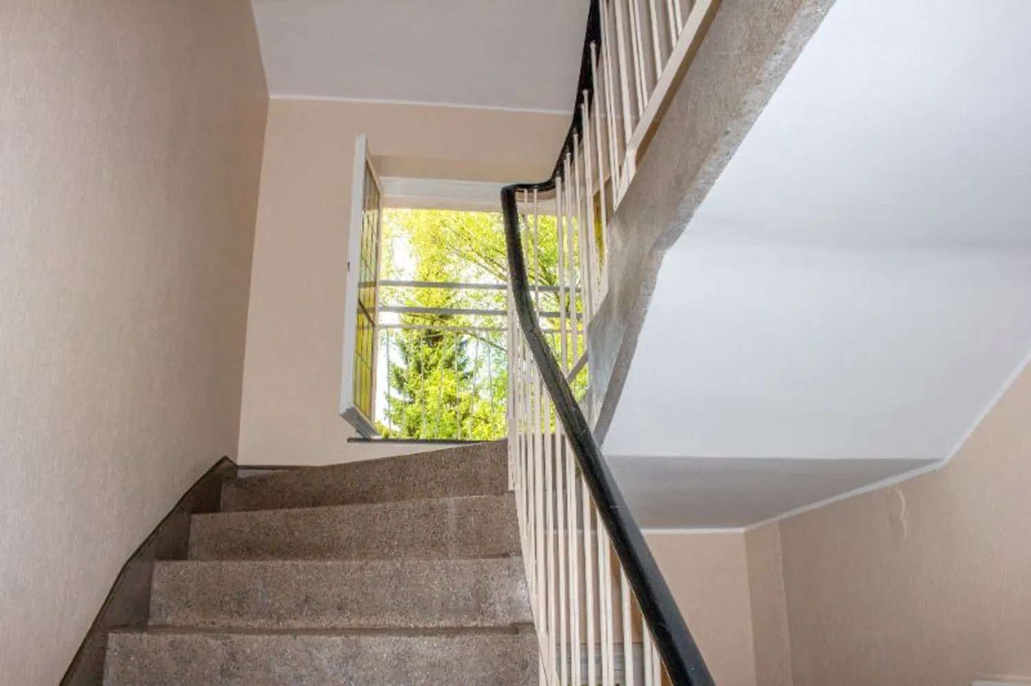 2 Zimmer Wohnung mit 44 m² in Essen – Bild 6