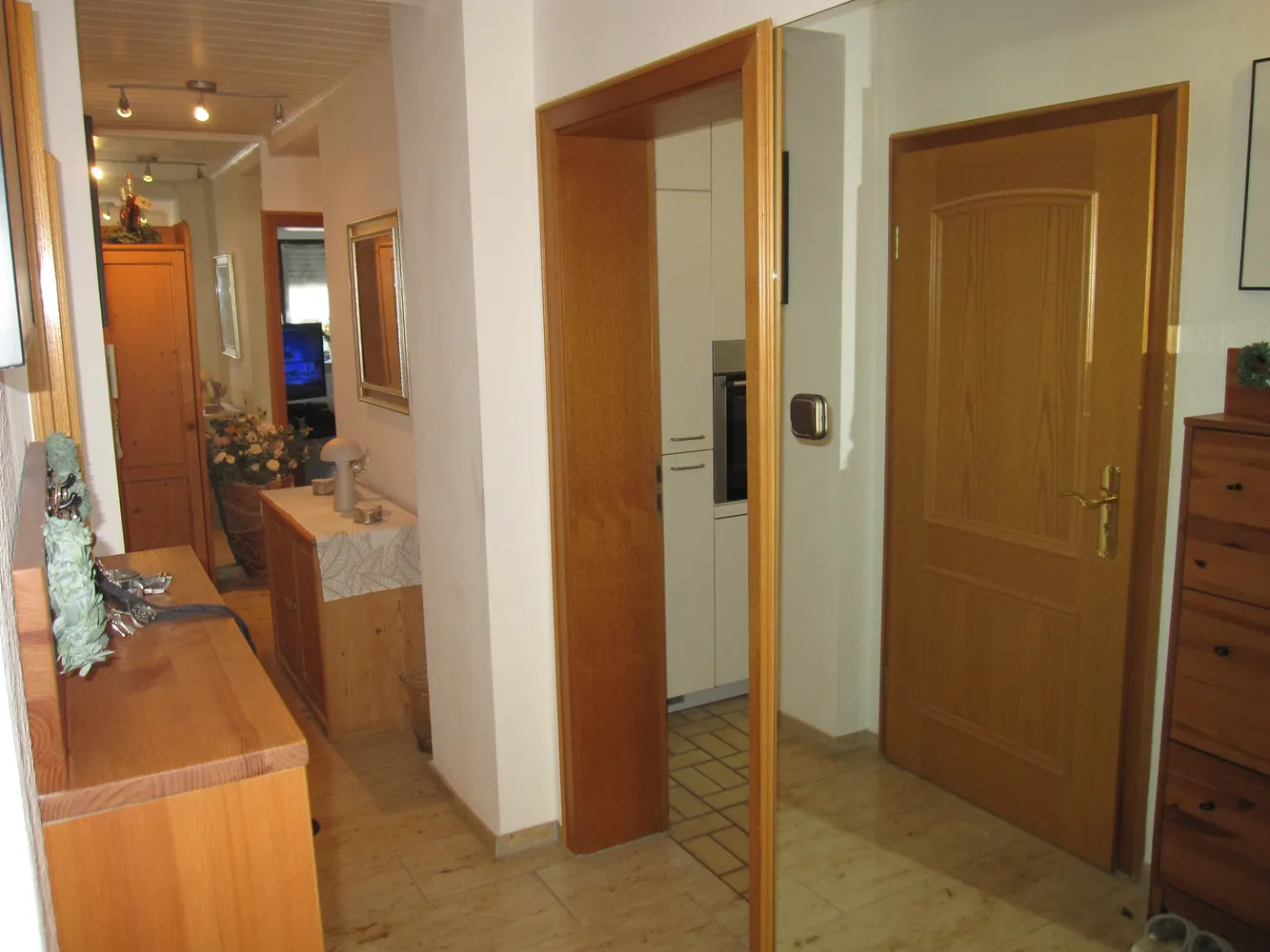 3 Zimmer Wohnung mit 107 m² in Frankfurt am Main – Bild 8