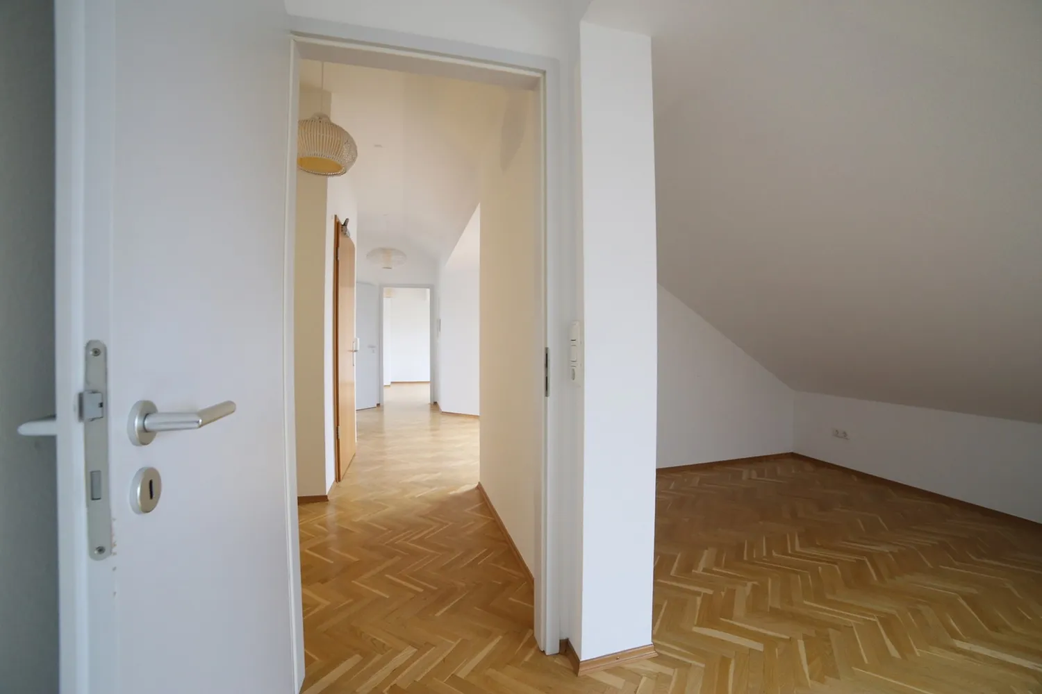 3 room apartment with 80 m² in Frankfurt am Main – Photo 1