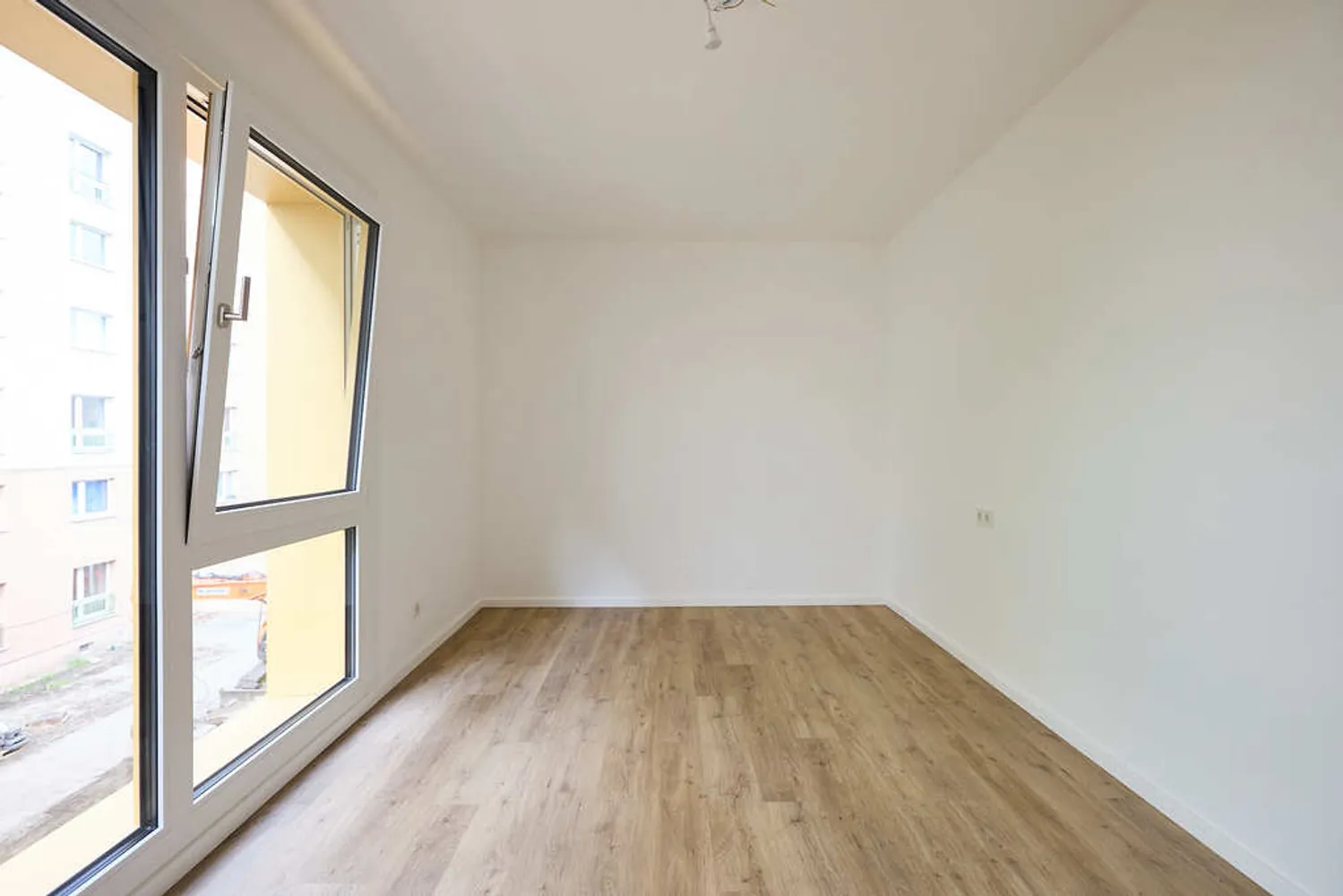 4 Zimmer Wohnung mit 96 m² in Berlin – Bild 6
