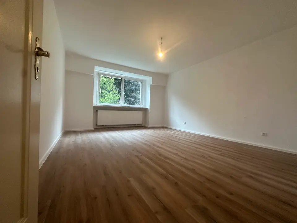 4 Zimmer Wohnung mit 104 m² in Wuppertal – Bild 3