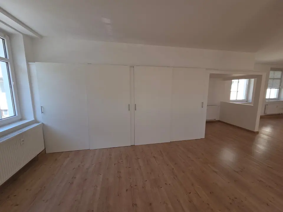 3 Zimmer Wohnung mit 137 m² in Sonneberg – Bild 4