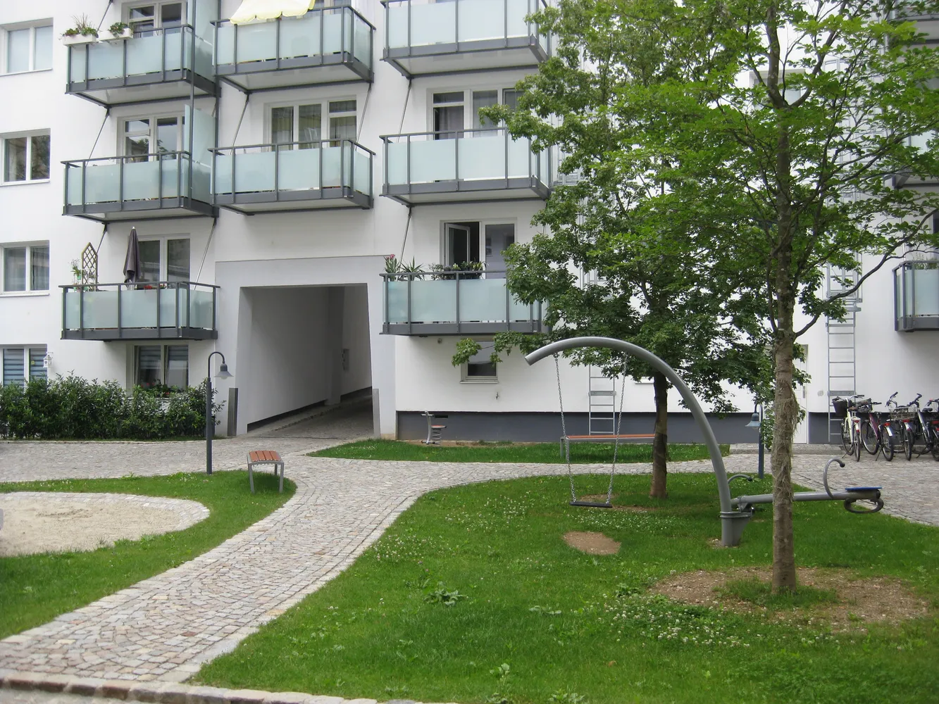 1 room apartment with 40 m² in Munich – Photo 1