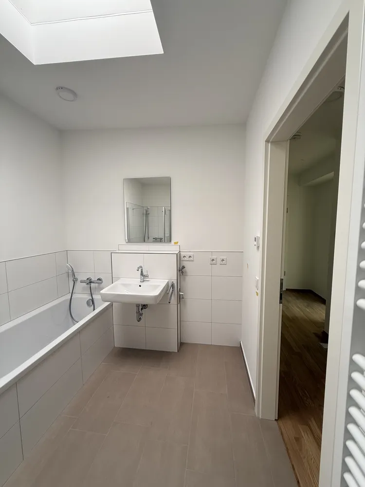 4 Zimmer Wohnung mit 108 m² in Halle (Saale) – Bild 8