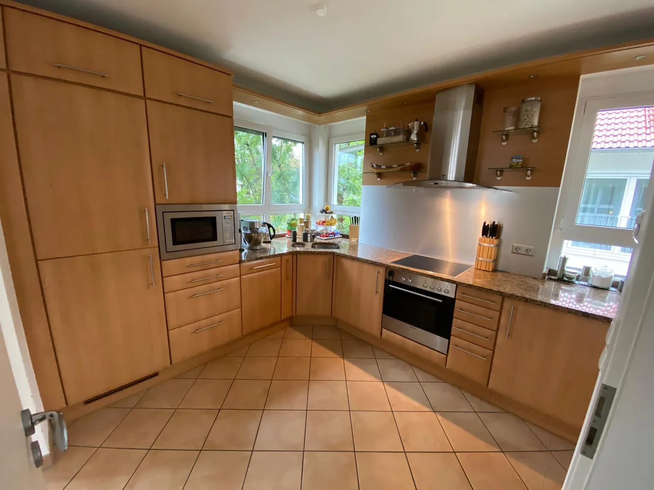 4 Zimmer Wohnung mit 120 m² in München – Bild 6