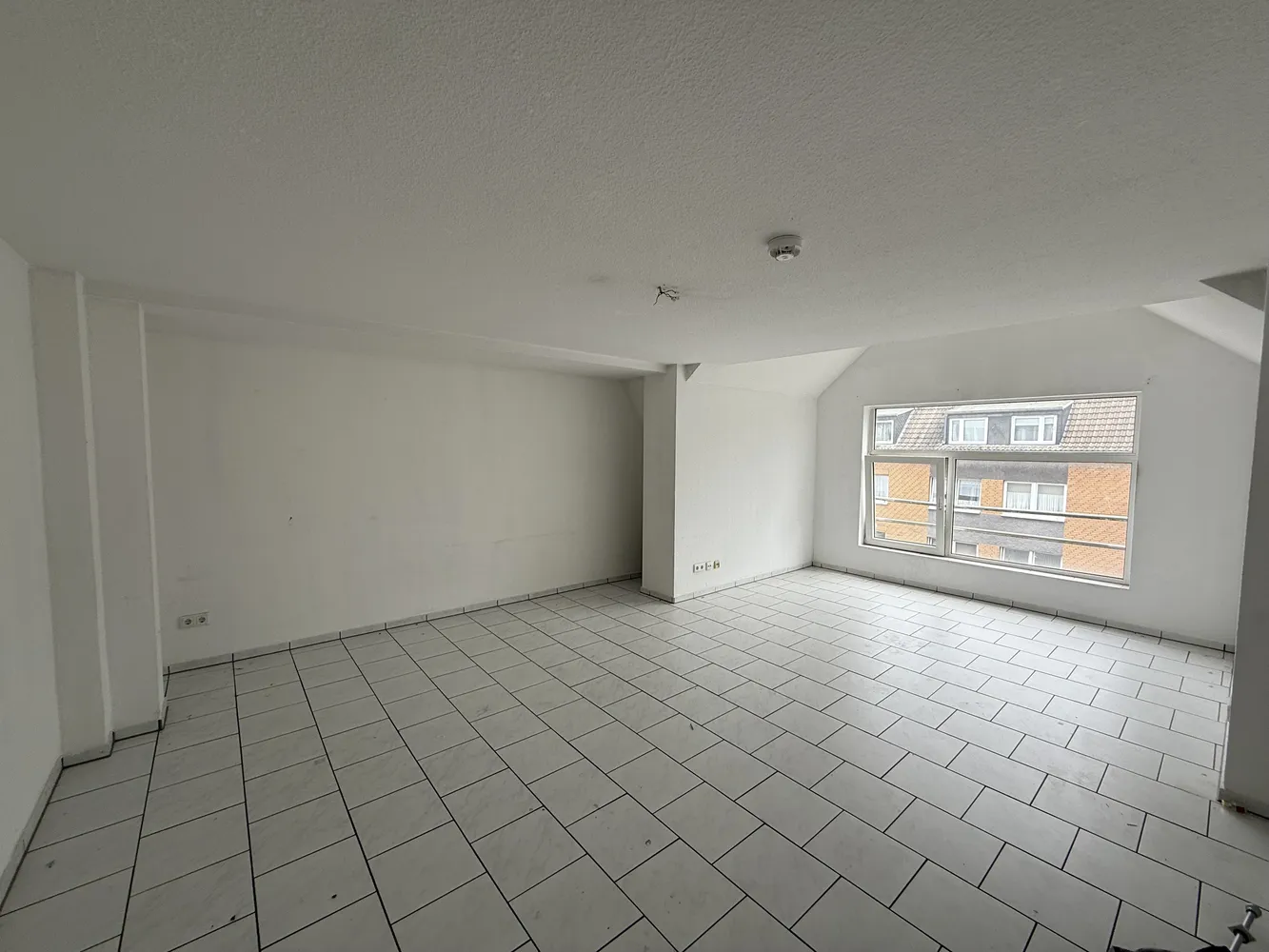 2 Zimmer Wohnung mit 72 m² in Düsseldorf – Bild 3
