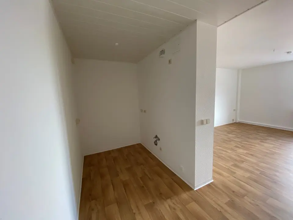 2 Zimmer Wohnung mit 55 m² in Suhl – Bild 3