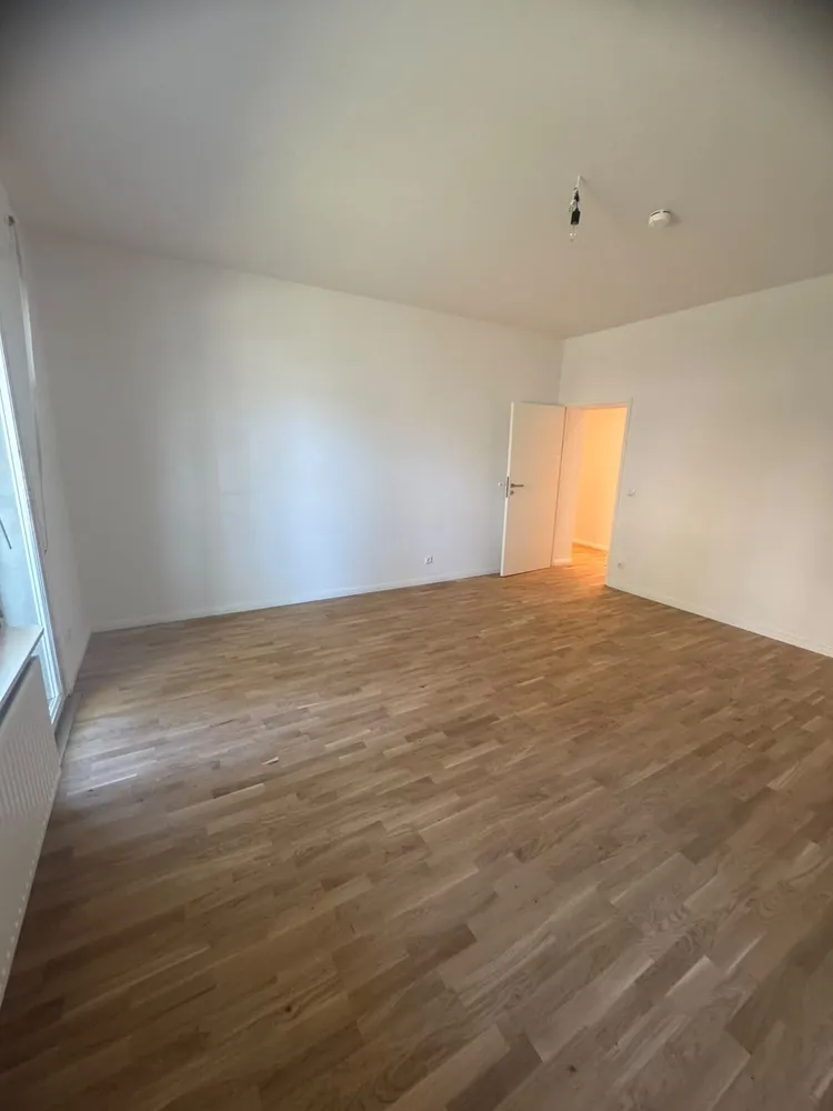 3 room apartment with 70 m² in Berlin – Photo 2
