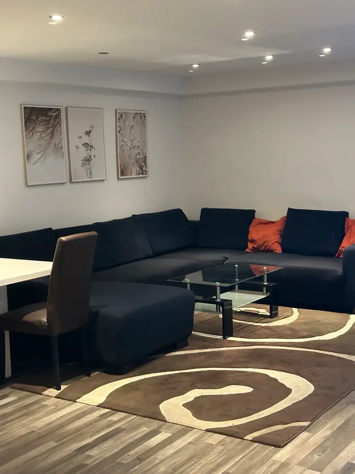 6 Zimmer Wohnung mit 200 m² in Aschaffenburg – Bild 2