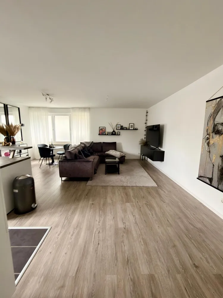 2 Zimmer Wohnung mit 88 m² in Duisburg – Bild 1