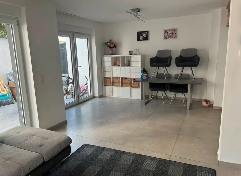 5 Zimmer Haus mit 133 m² in Dietzenbach – Bild 2