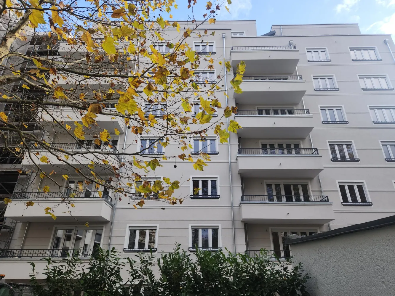 2 room apartment with 66 m² in Berlin – Photo 1