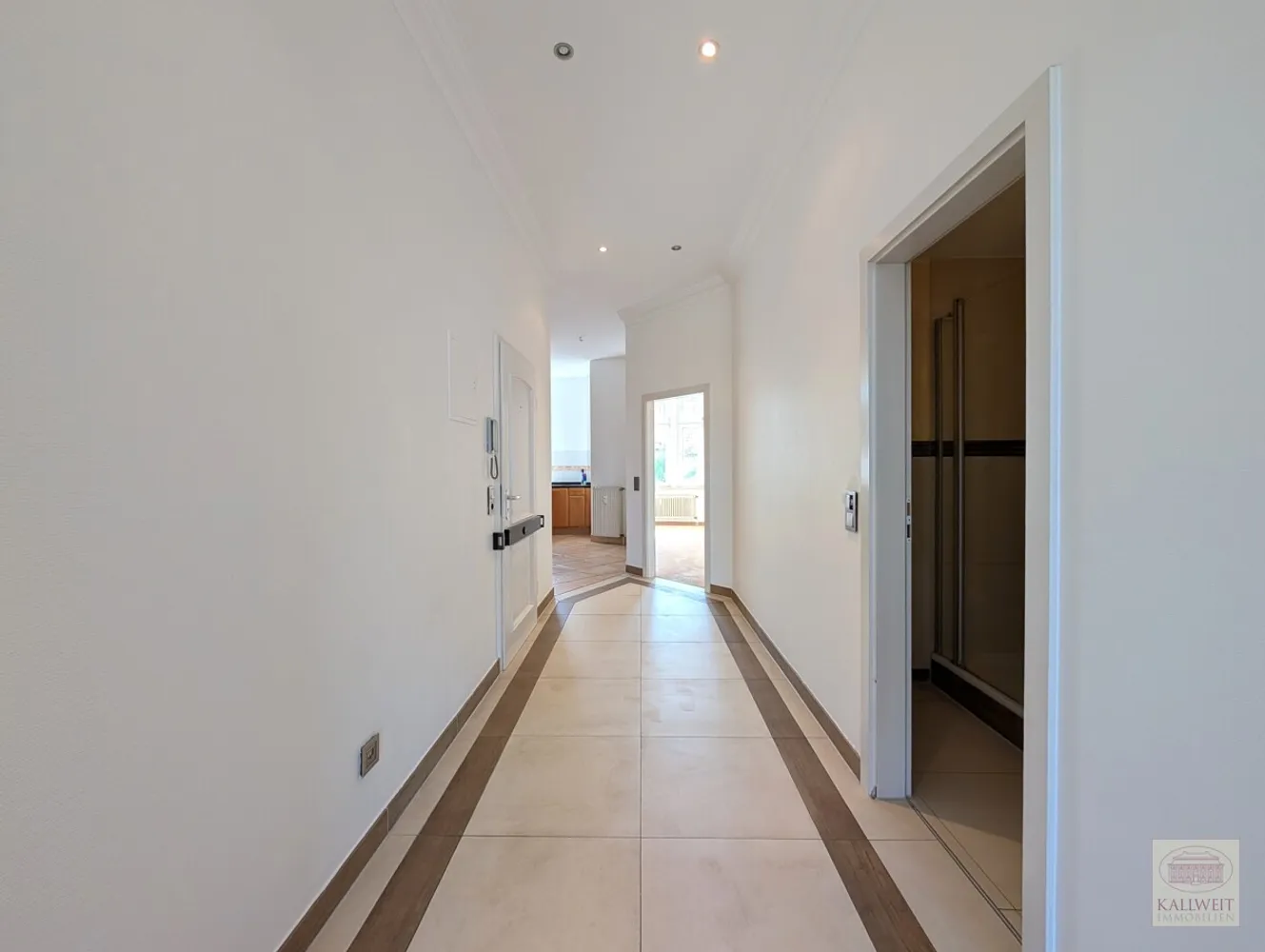 2 Zimmer Wohnung mit 80 m² in Düsseldorf – Bild 7