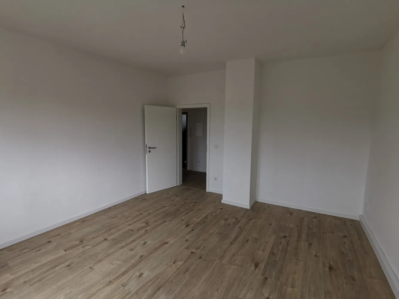 2 Zimmer Wohnung mit 57 m² in Plauen – Bild 9