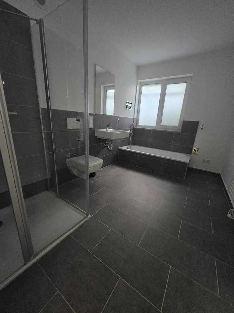 3 Zimmer Wohnung mit 108 m² in Frankfurt am Main – Bild 7