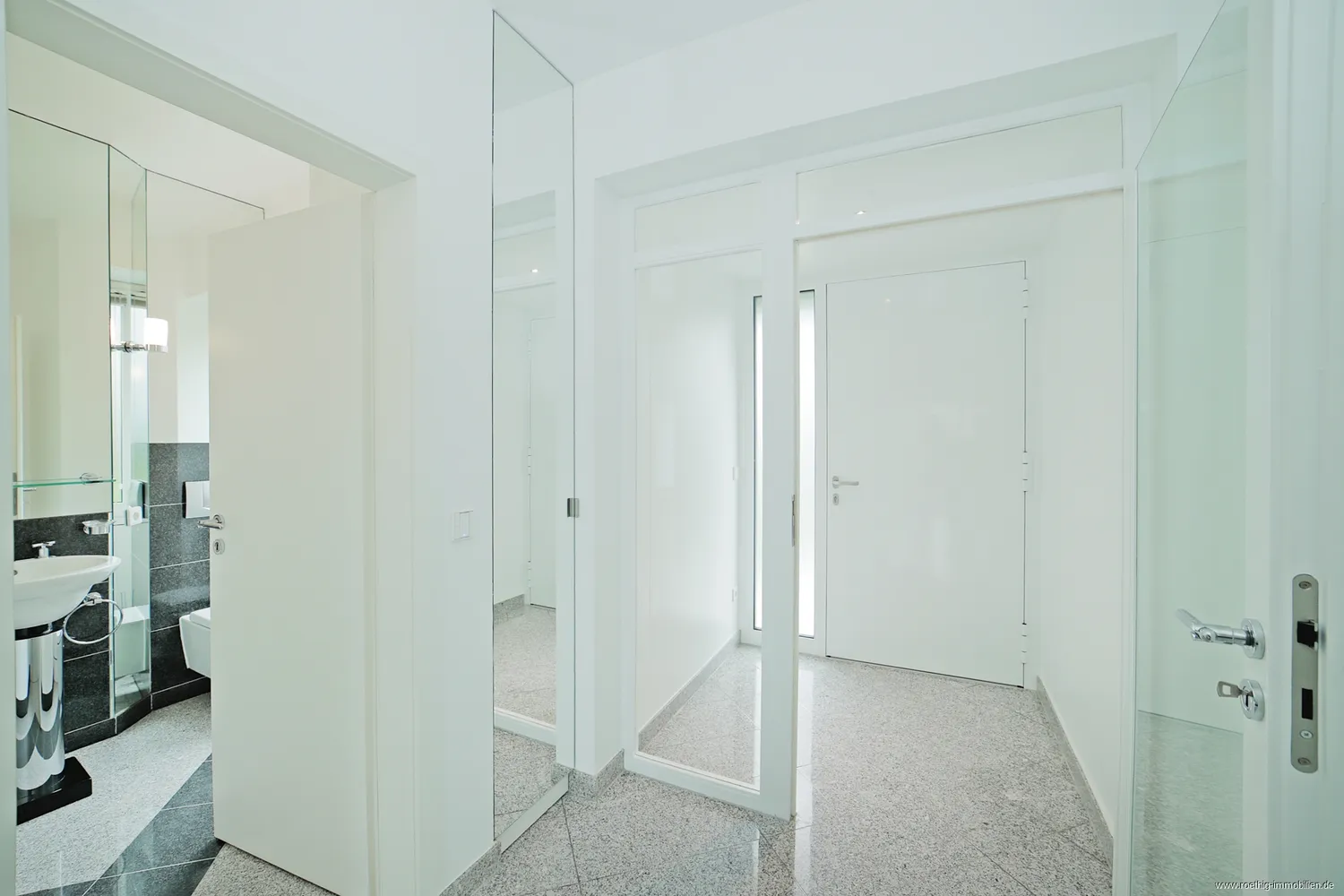 5 Zimmer Haus mit 246 m² in München – Bild 5