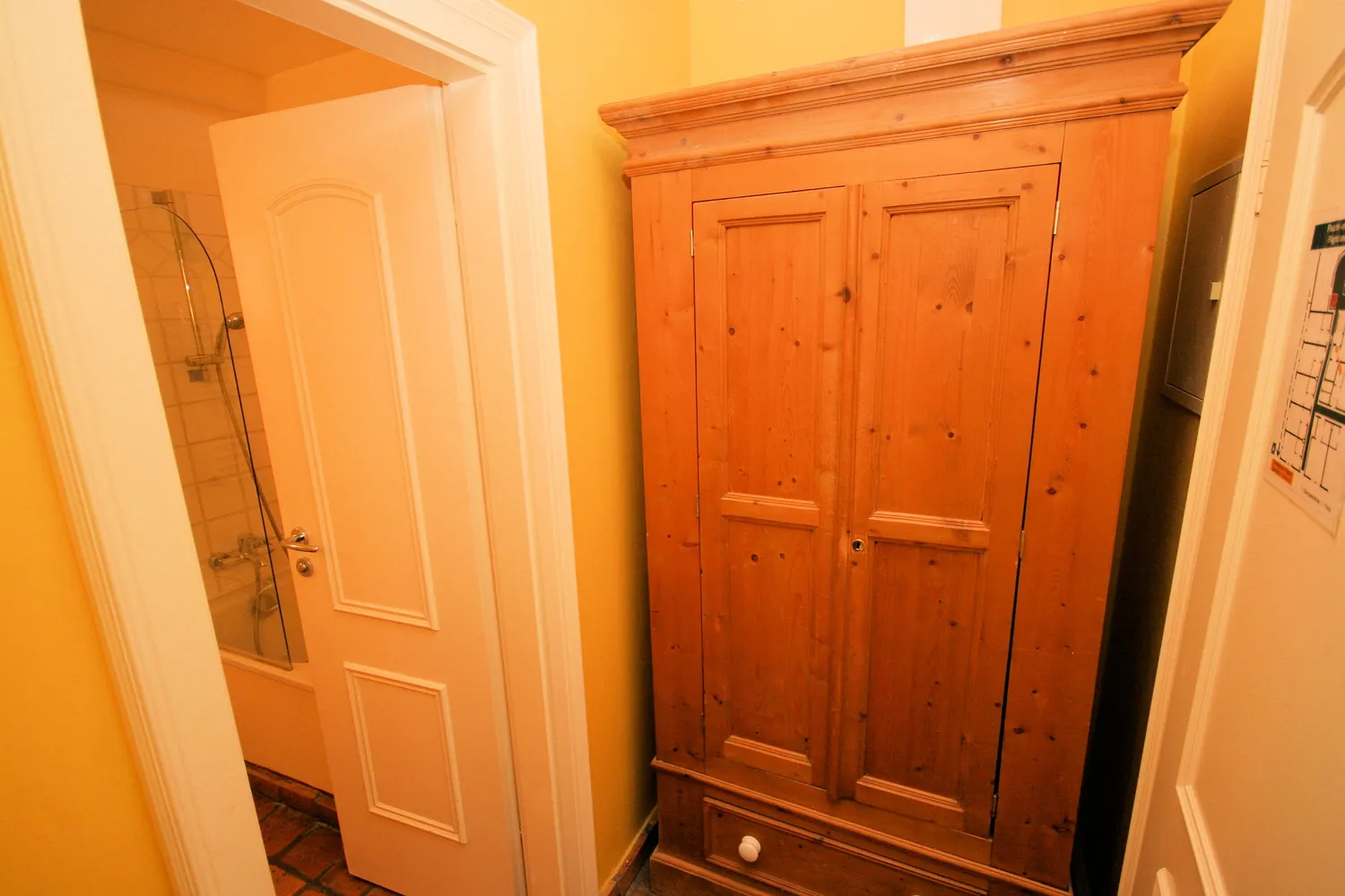 1 Zimmer Wohnung mit 28 m² in Köln – Bild 6