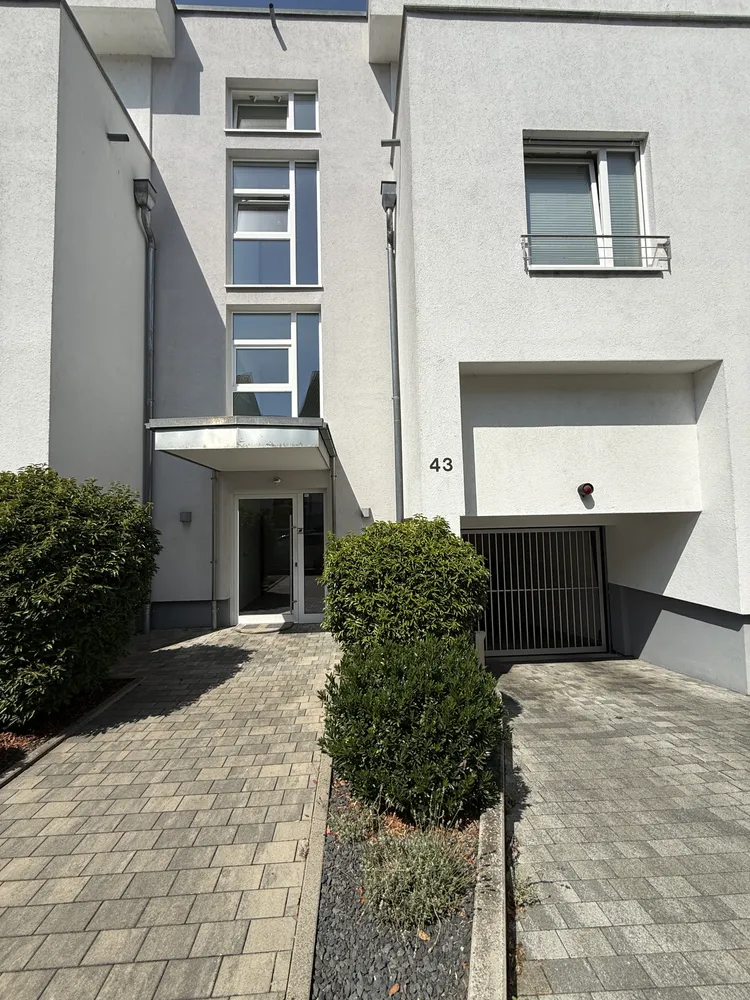 3 room apartment with 134 m² in Frankfurt am Main – Photo 4