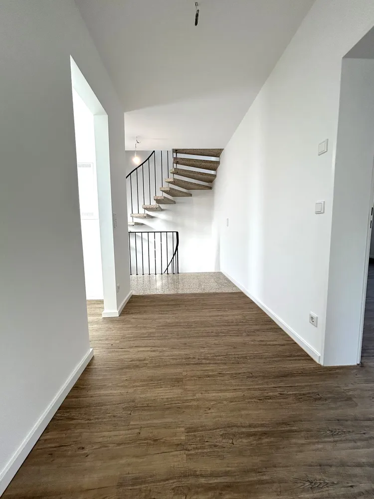 4 Zimmer Haus mit 160 m² in Frankfurt am Main – Bild 5