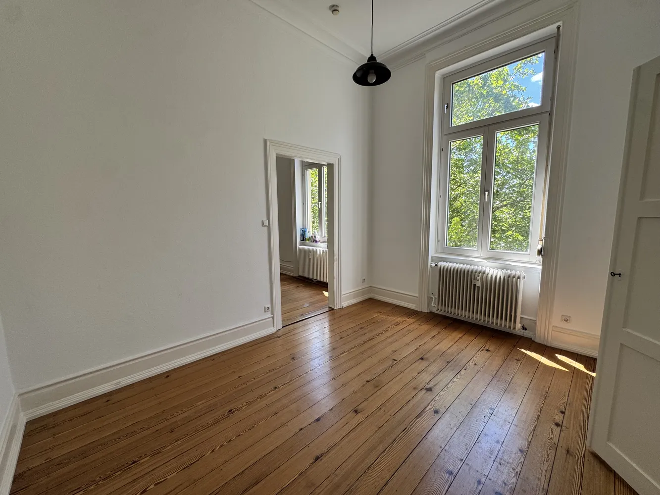 6 Zimmer Wohnung mit 146 m² in Wiesbaden – Bild 8