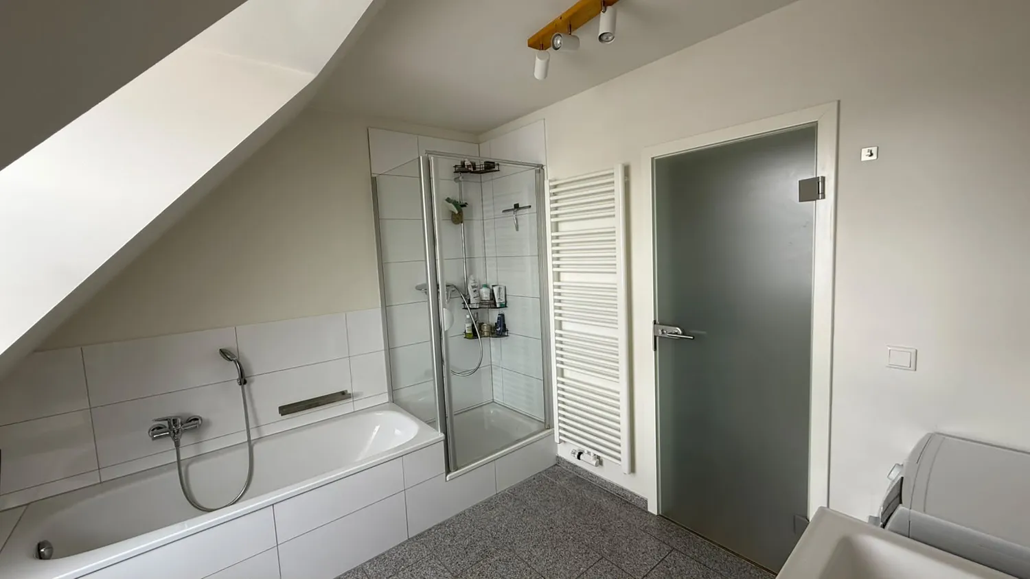 2 Zimmer Wohnung mit 49 m² in Düsseldorf – Bild 4