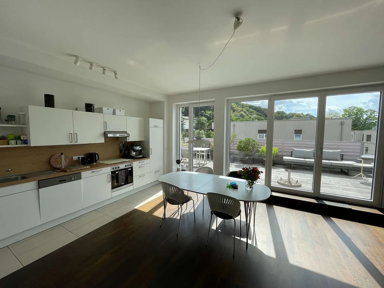 4 Zimmer Wohnung mit 161 m² in Marburg – Bild 3