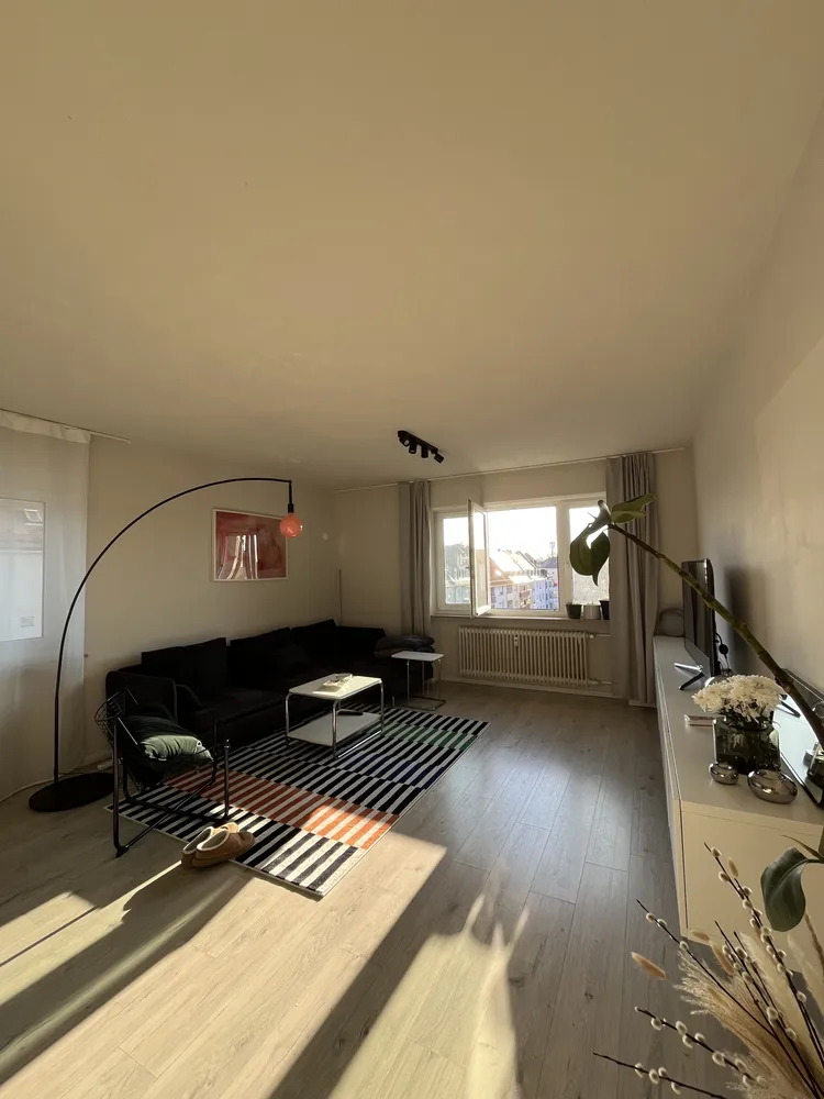 3 Zimmer Wohnung mit 98 m² in Nürnberg – Bild 1