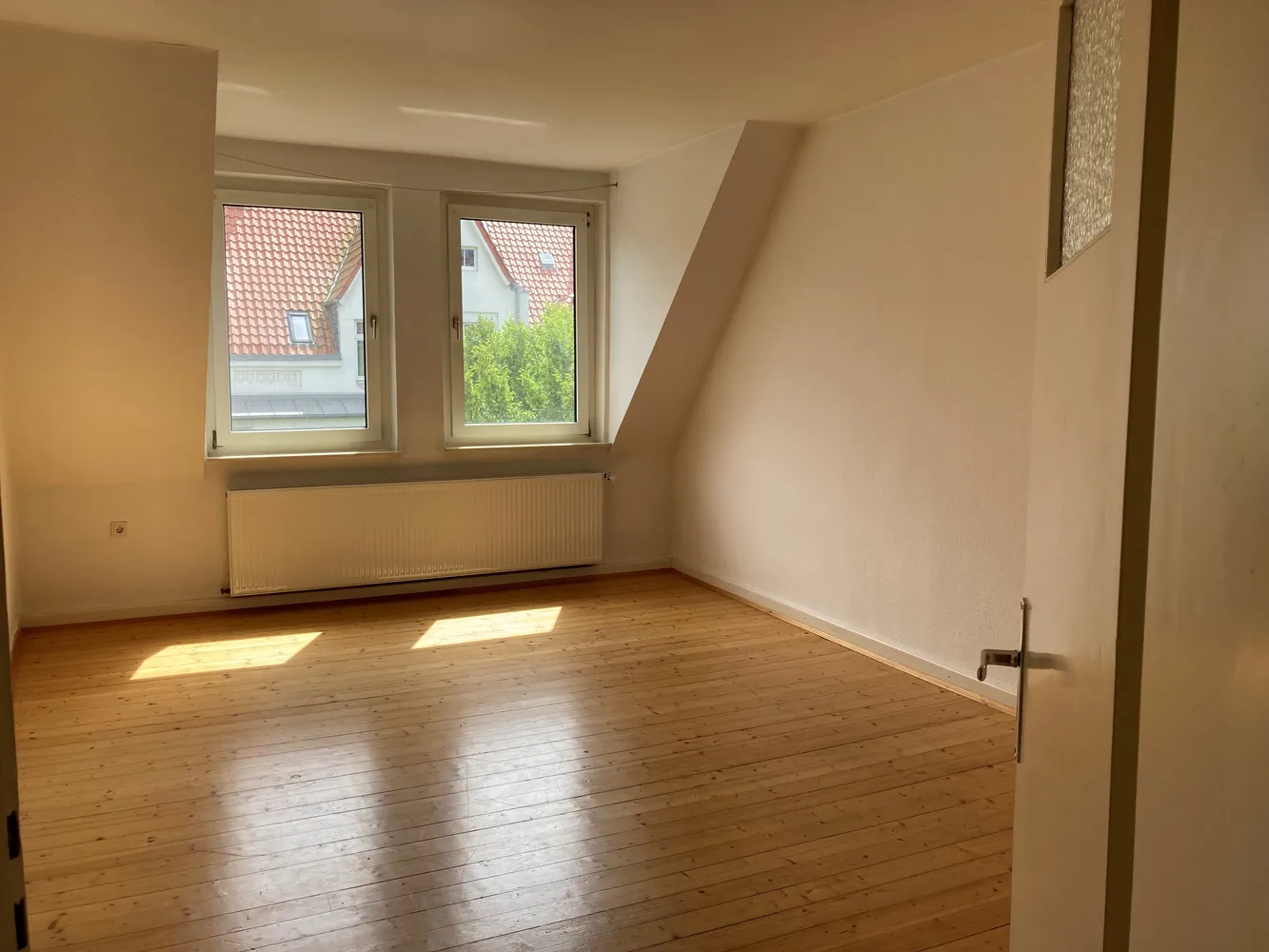 2 Zimmer Wohnung mit 65 m² in Hannover – Bild 2