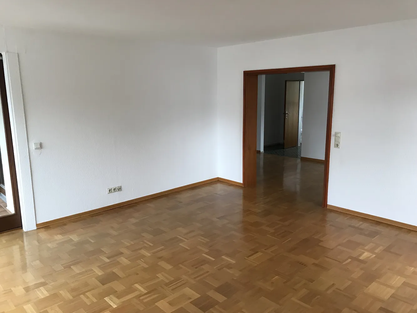 3 Zimmer Wohnung mit 87 m² in Baden-Baden – Bild 2