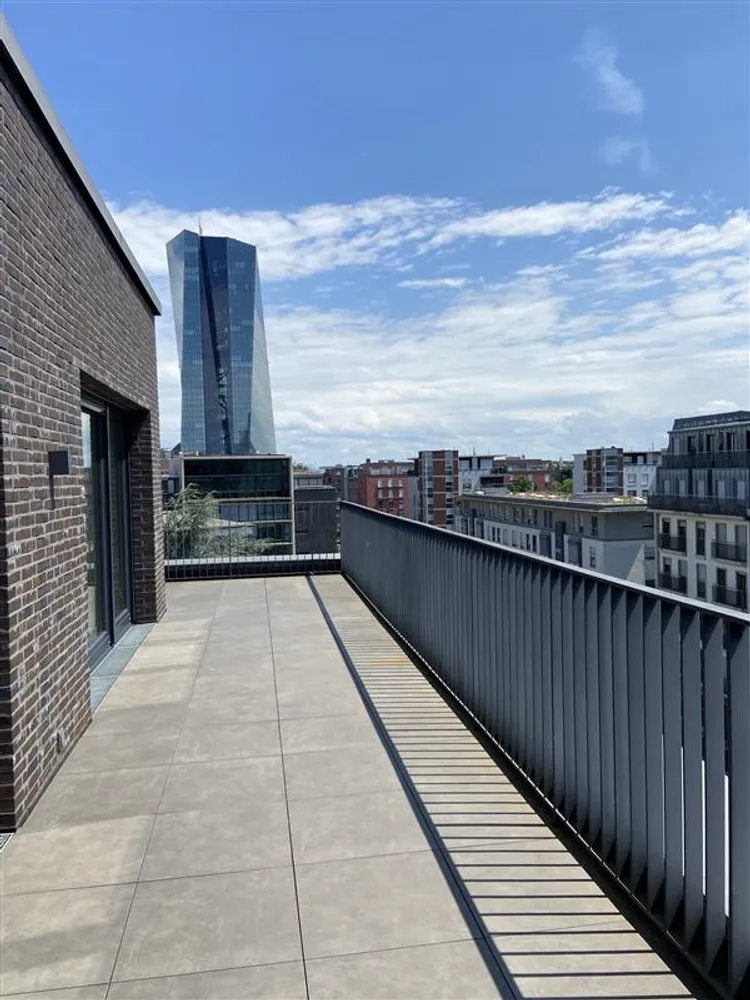 3 Zimmer Wohnung mit 193 m² in Frankfurt am Main – Bild 7
