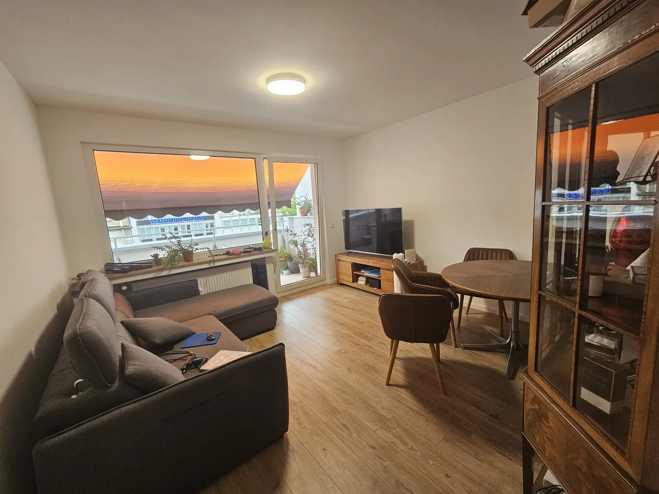 2 Zimmer Wohnung mit 52 m² in Düsseldorf – Bild 2
