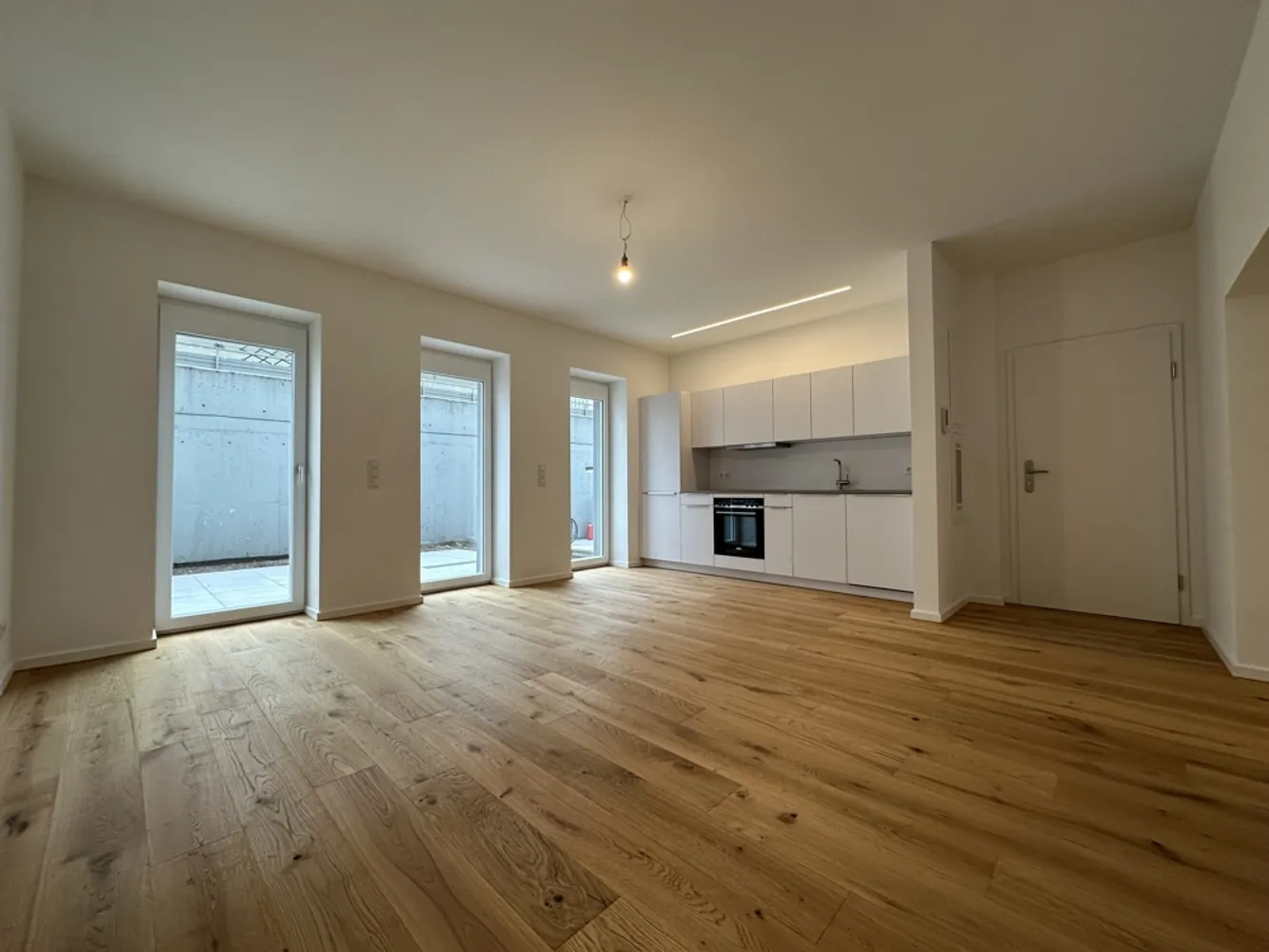 2 Zimmer Wohnung mit 105 m² in Stuttgart – Bild 1
