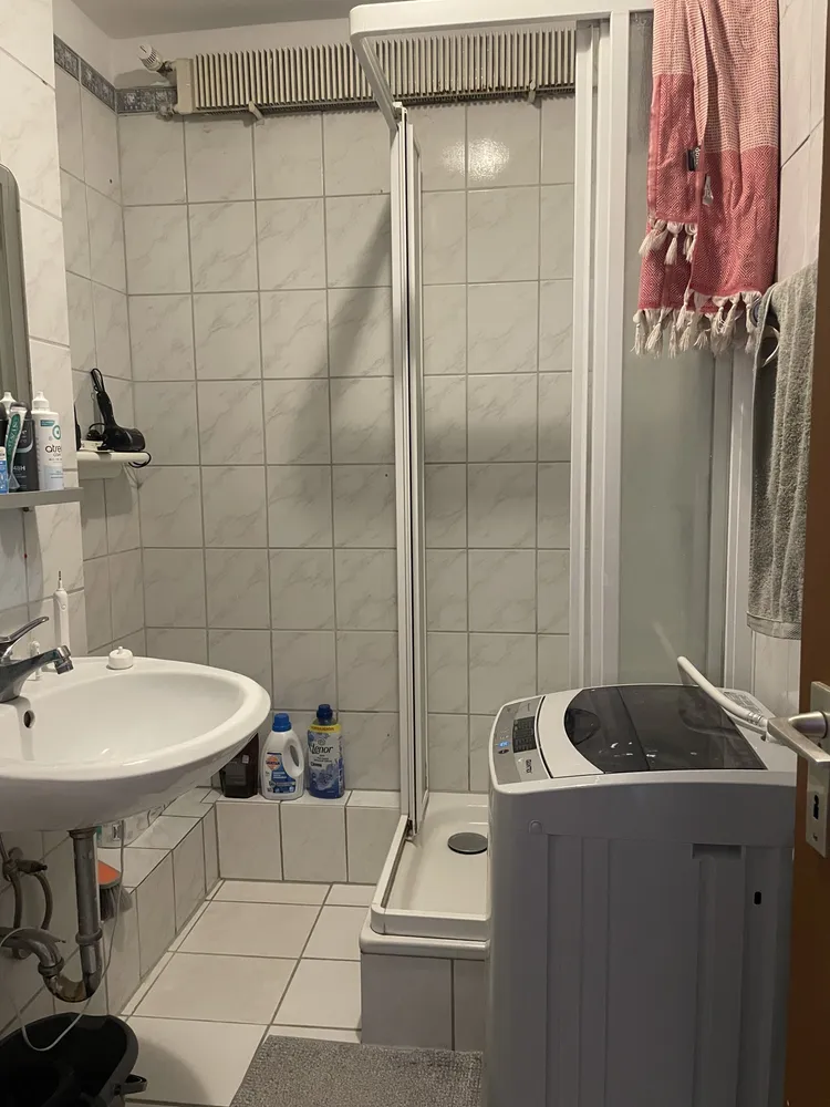 1 Zimmer Wohnung mit 30 m² in Köln – Bild 6